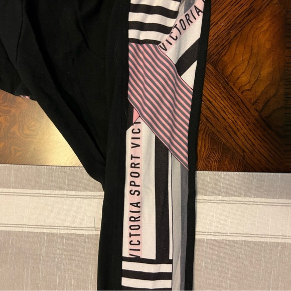 Victoria’s Secret leggings - Picture 3 of 4